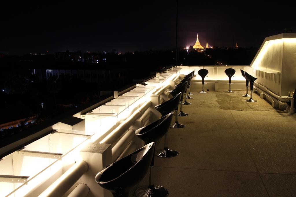 Alfa Hotel Yangon Eksteriør bilde