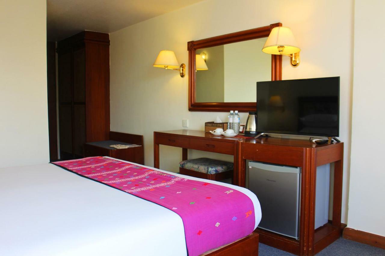 Alfa Hotel Yangon Eksteriør bilde